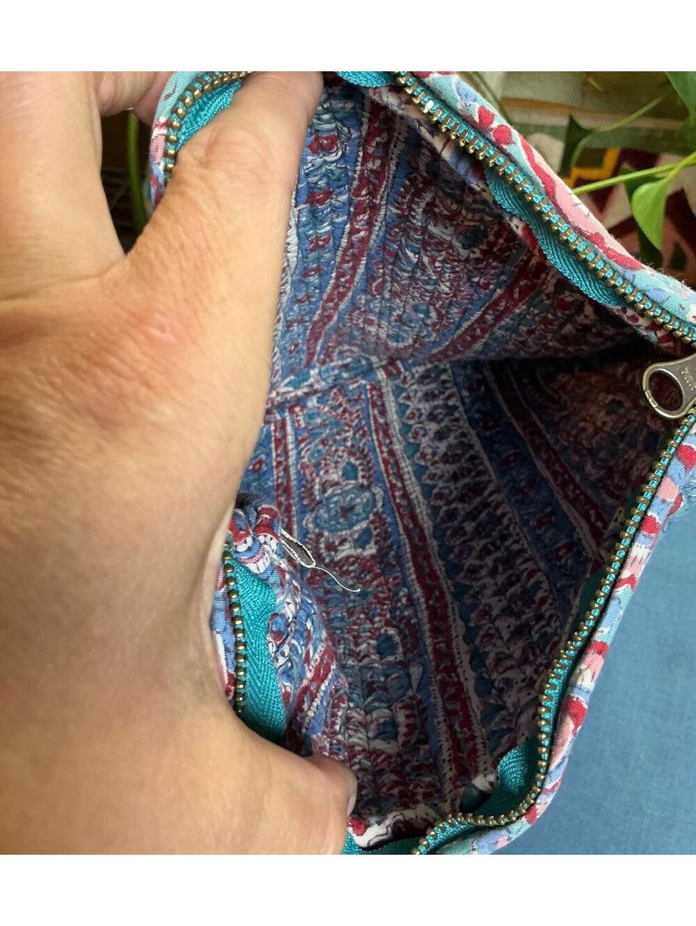 Anokhi Quilted Floral Paisley Crossbody Bag Purse Travel - Picture 3 of 4